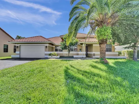 2862 E Orchard Cir, Davie, FL 33328