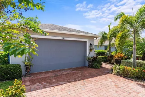12311 SW Silverwood Ave, Port Saint Lucie, FL 34987