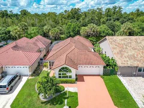 21281 Sawmill Ct, Boca Raton, FL 33498