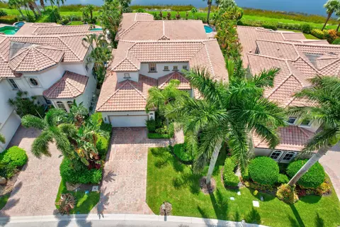 113 Siesta Way, Palm Beach Gardens, FL 33418