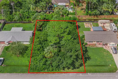 7408 James Rd, Fort Pierce, FL 34951