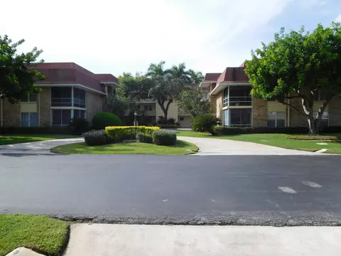5510 Tamberlane Cir #241, Palm Beach Gardens, FL 33418