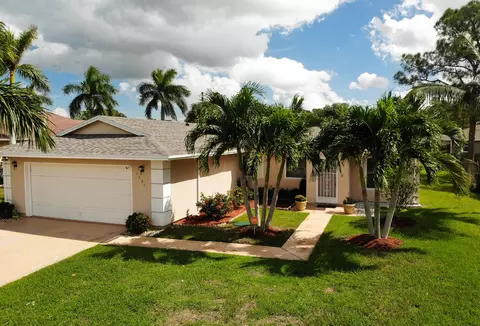 1521 SW Broadview St, Port Saint Lucie, FL 34983