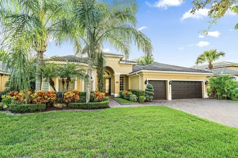 10625 Oak Meadow Ln, Lake Worth, FL 33449
