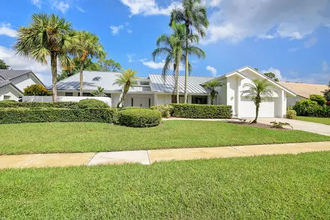 10574 Boca Woods Ln, Boca Raton, FL 33428
