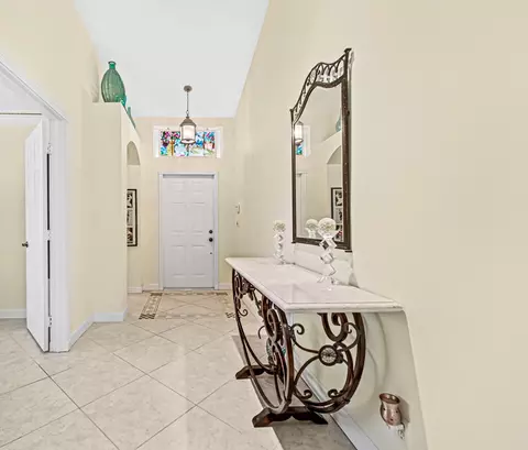 8465 Grand Messina Cir, Boynton Beach, FL 33472
