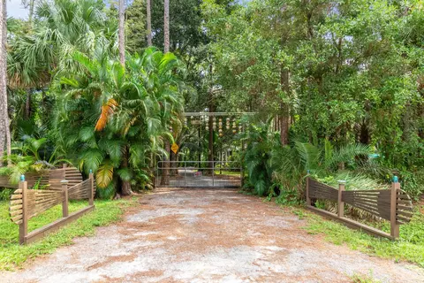 16550 96th Ter N, Jupiter, FL 33478