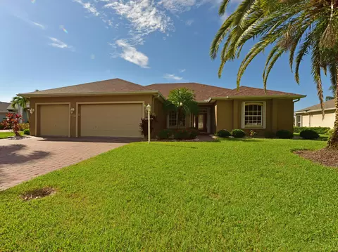 4075 Chardonnay Pl SW, Vero Beach, FL 32968