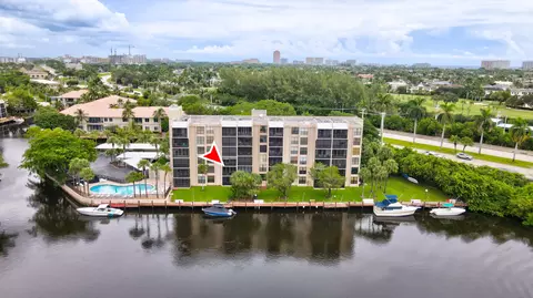 22 Royal Palm Way #2050, Boca Raton, FL 33432