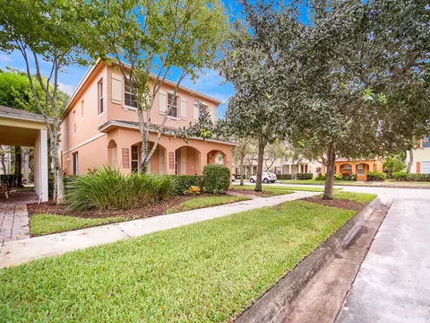 2061 SE June Park Dr, Port Saint Lucie, FL 34952