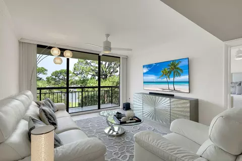 2001 Marina Isle Way #404, Jupiter, FL 33477