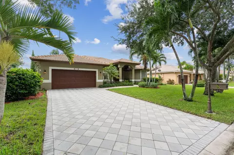 6420 NW 41st St, Coral Springs, FL 33067