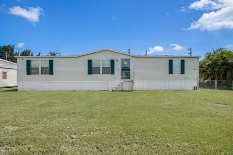160 Sleepy Hollow Dr, West Palm Beach, FL 33415