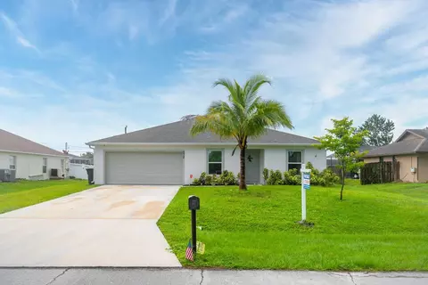 572 SW Buswell Ave, Port Saint Lucie, FL 34983