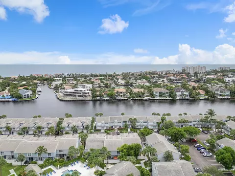 1030 Jeffery St, Boca Raton, FL 33487