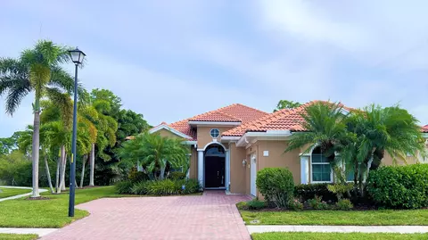 1572 NW Old Oak Ter, Jensen Beach, FL 34957