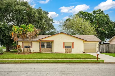 2147 Sandalwood Dr, Melbourne, FL 32935