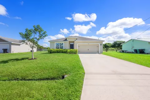 1689 SW Hampshire Ln, Port Saint Lucie, FL 34953