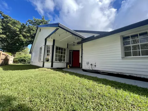 465 Goldenwood Way, Wellington, FL 33414