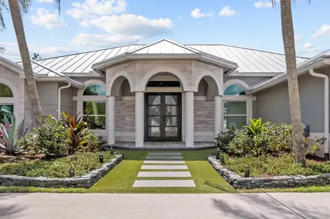 8790 Wendy Ln S, West Palm Beach, FL 33411