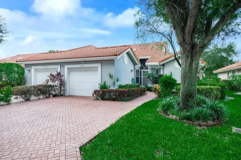 7662 Majestic Palm Dr, Boynton Beach, FL 33437