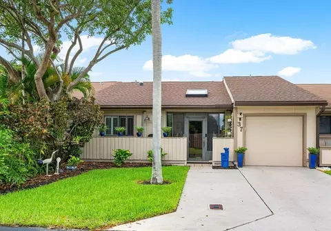 37 Winchmore Ln, Boynton Beach, FL 33426