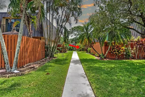 5658 SE Windsong Ln, Stuart, FL 34997 photo 1