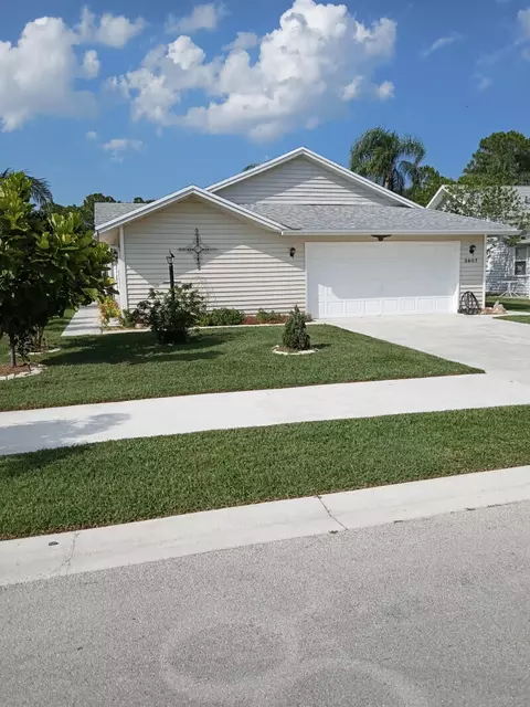 3807 SE Bluebill Pl, Stuart, FL 34997 photo 1