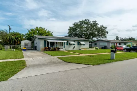 3157 Egremont Dr, West Palm Beach, FL 33406