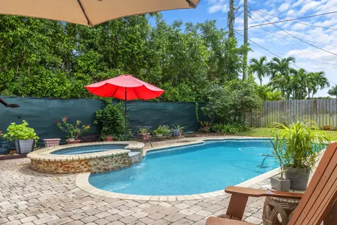 2512 SW 13th Ct, Boynton Beach, FL 33426