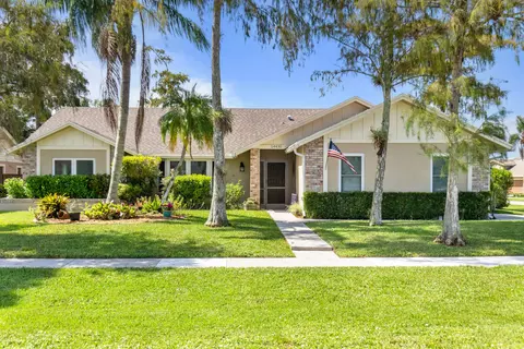 14430 Larkspur Ln, Wellington, FL 33414