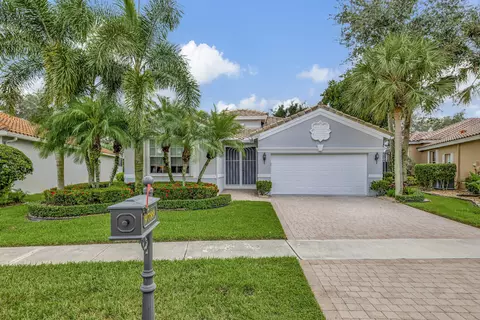 9789 Mantova Dr, Lake Worth, FL 33467