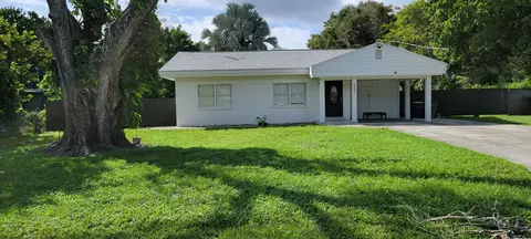 803 Windsor Ave, Fort Pierce, FL 34982