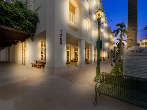 1200 Town Center Dr #415, Jupiter, FL 33458