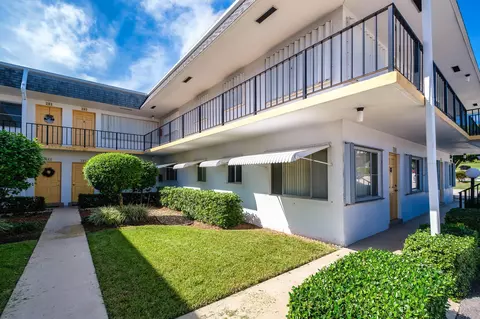 3322 Cynthia Ln #102, Lake Worth, FL 33461