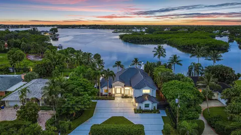 9460 SE Point Ter, Jupiter, FL 33469