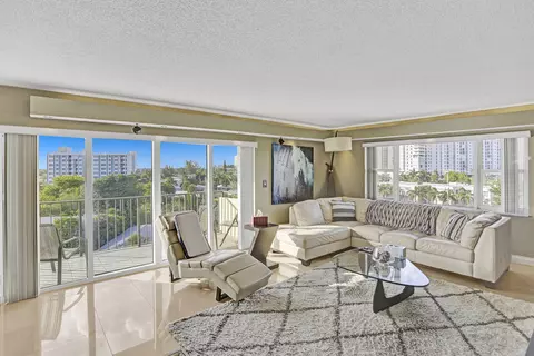 1200 Hibiscus Ave #602, Pompano Beach, FL 33062