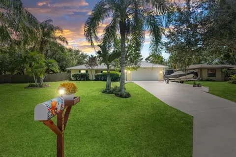 6707 Coquina Ave, Fort Pierce, FL 34951