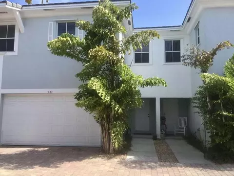 424 NE 1st Ave, Pompano Beach, FL 33060