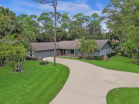 8675 Thousand Pines Dr, West Palm Beach, FL 33411