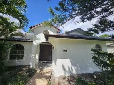 1974 SE Floresta Dr, Port Saint Lucie, FL 34983