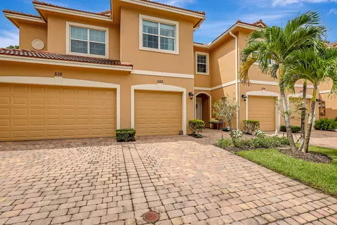 520 SW Glen Crest Way, Stuart, FL 34997 photo 1