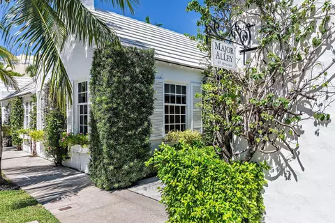 417 Peruvian Ave #4, Palm Beach, FL 33480