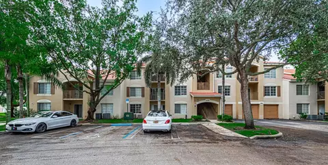 4220 San Marino Blvd #303, West Palm Beach, FL 33409