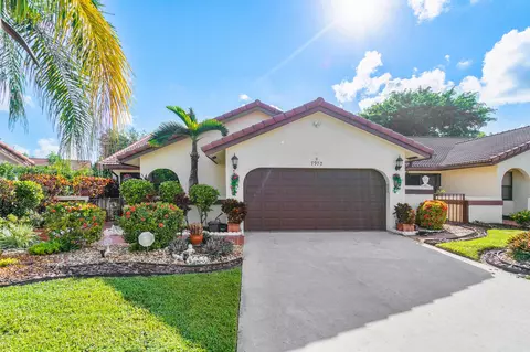7970 Villa Nova Dr, Boca Raton, FL 33433