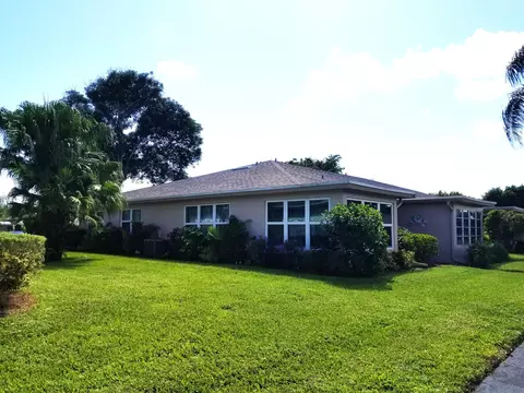 1267 High Point Pl S, Delray Beach, FL 33445