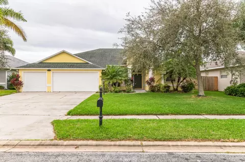 2575 Summerwind Cir, Melbourne, FL 32904