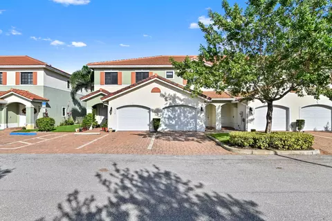 4460 Leo Ln, Riviera Beach, FL 33410