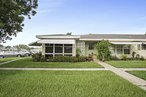 707 High Point Blvd # A, Fort Pierce, FL 34950