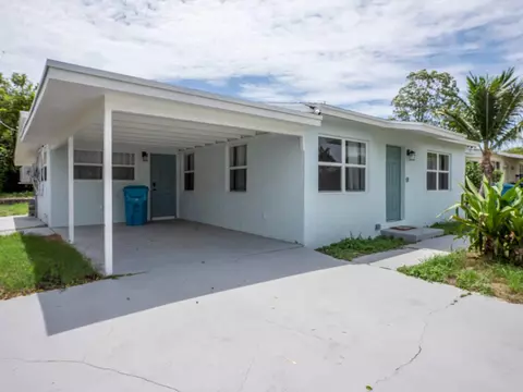 3254 Ocean Pkwy, Boynton Beach, FL 33435